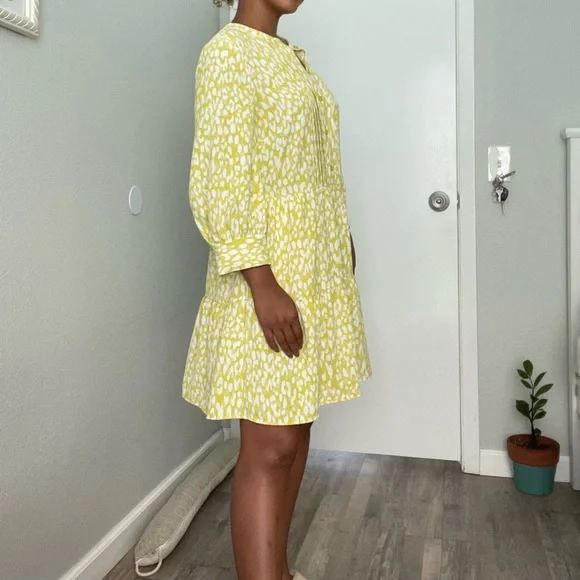 Who what wear yellow printed dress. Button up front - Picture 3 of 4